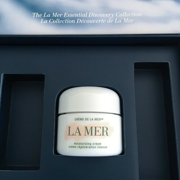 La Mer Crème de la Mer Moisturizing Cream - Picture 2 of 8